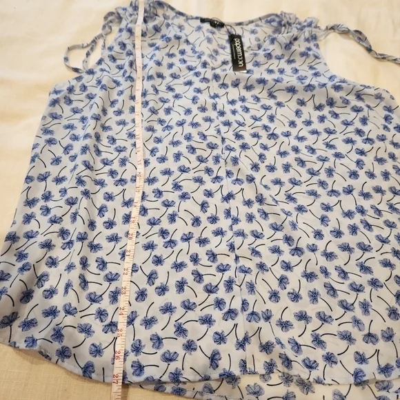 PaperMoon blue floral spring blouse Women's size 2X NWT - Picture 2 of 7